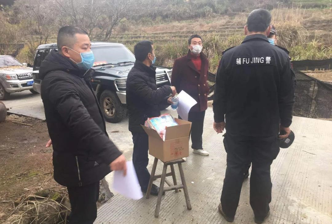 防疫不松懈,生產(chǎn)不耽誤 防疫不松懈,生產(chǎn)不耽誤